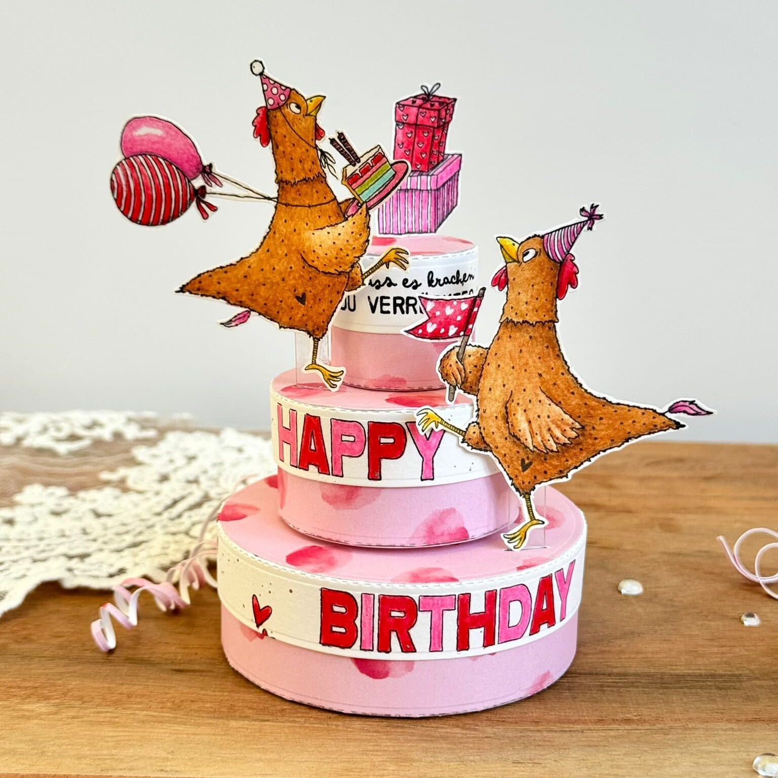 Happy Birthday Torte aus Papier